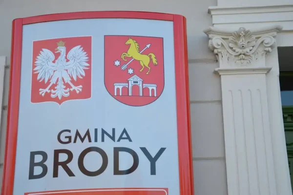 Protest maszyn przed Ministerstwem Cyfryzacji – apel o regulacje AI