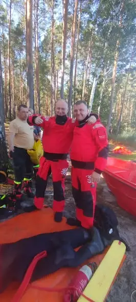 Strażacy ochotnicy z Tuplic, Żar-Kunic i Trzebiela ćwiczyli ratownictwo wodne na zbiorniku Głębokie
