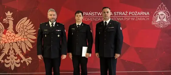 Awans w żarskiej straży pożarnej – mł. kpt. Piotr Pałęga przechodzi do Wydziału Operacyjno-Kontrolno-Rozpoznawczego