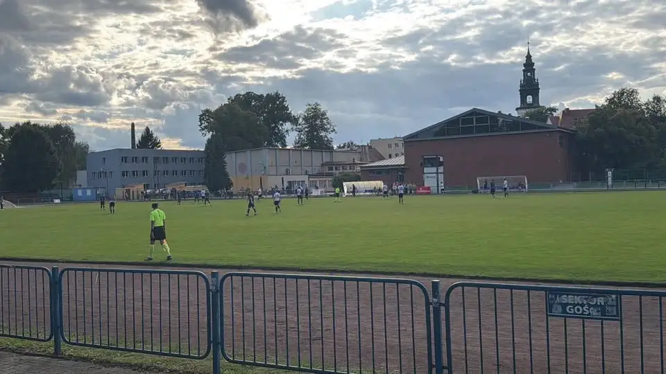 Tęcza Krosno Odrzańskie wygrywa z ŁKS Łęknica 2:0