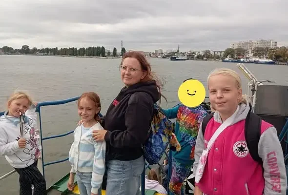 Uczennice z Jasią na szachowym turnieju na promie Ystad–Świnoujście