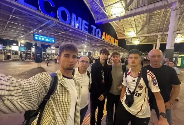Uczniowie z ZSOiE wyruszyli do Turcji w ramach projektu Erasmus+