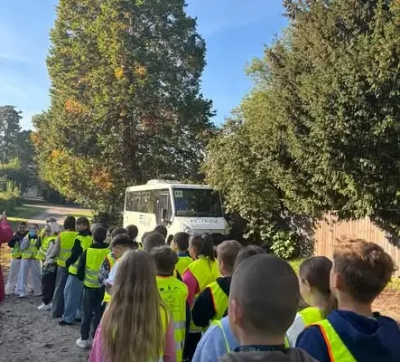 Uczniowie z Trzebiela posprzątali okolicę i zmierzyli się w ekologicznym quizie