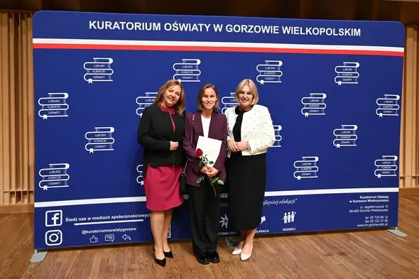Dzień Edukacji Narodowej w SP 2 w Żarach – nauczyciele nagrodzeni
