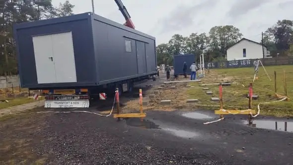 Nowe szatnie i zaplecze sanitarne na stadionie w Jasieniu – inwestycja za 545 tys. zł